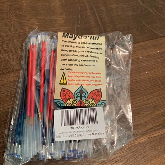 100 piece gel pen refills - Picture 1 of 2